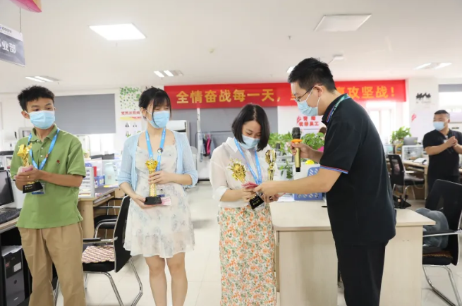 激情時刻！榮耀時刻！